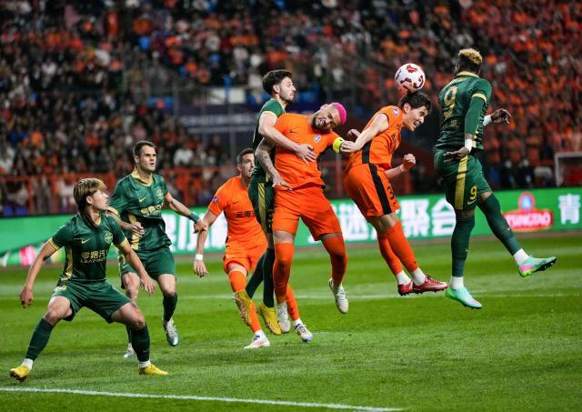 开云登录入口地址-单国脚对抗四国脚 玉昆取中超第一分如释重负