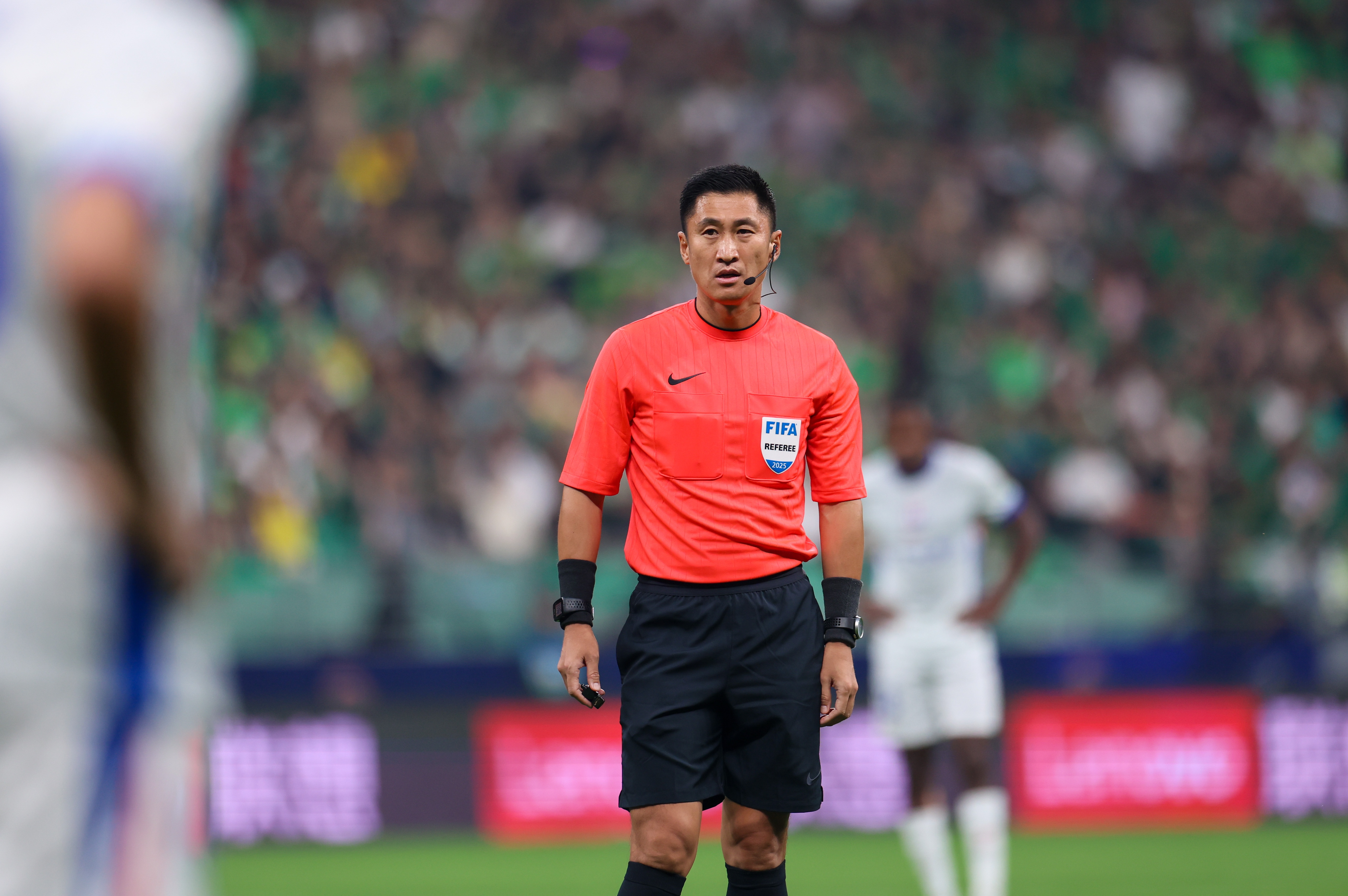 开云电子-直播吧：马宁暂留多哈待命 多名中国裁判亚足联赛事执法计划调整